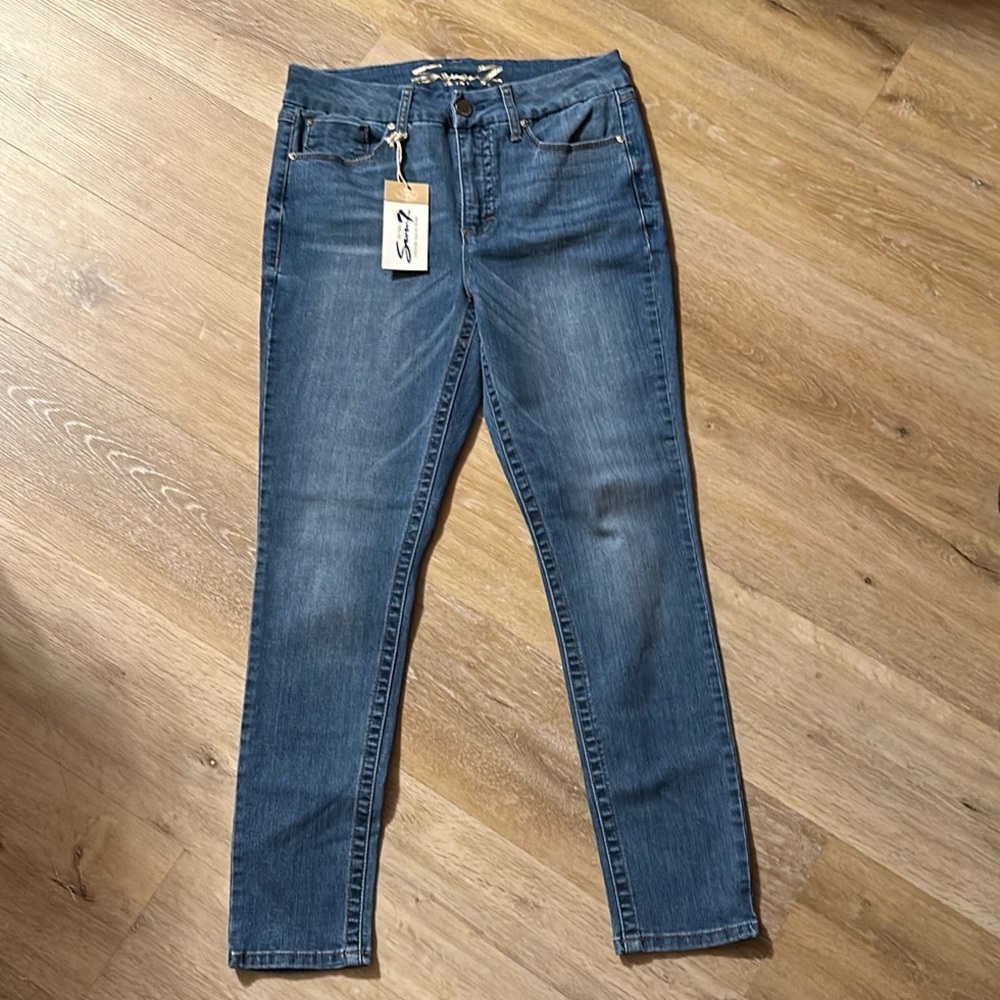 New Seven7 Jeans